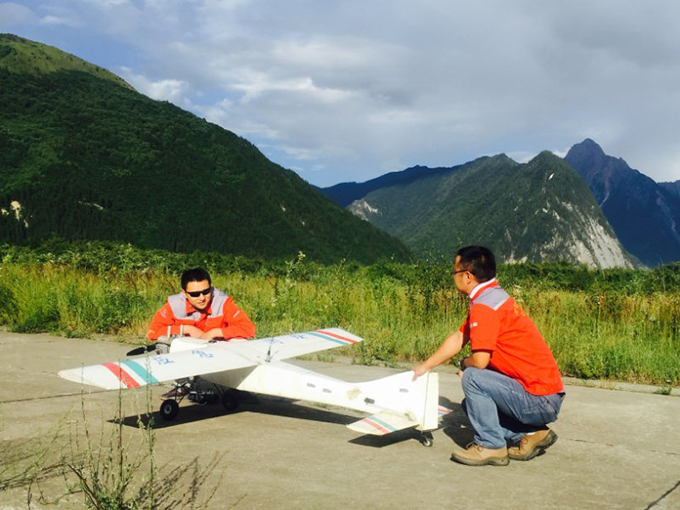 航測(cè)無人機(jī)助力九寨溝災(zāi)區(qū)成功獲取首批震后高分辨率影像 航測(cè)無人機(jī)助力九寨溝災(zāi)區(qū)成功獲取首批震后高分辨率影像